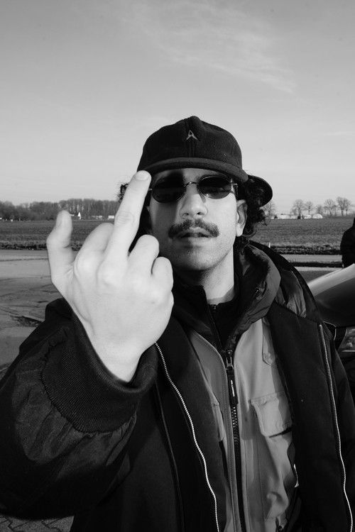 Nedimcan Kavukoglu as Nedi