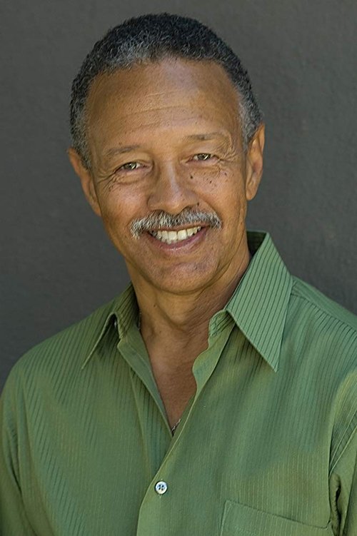 Jean Glaudé as Larry Pearson