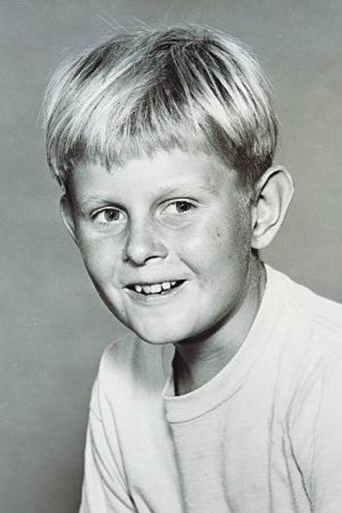 Michael Winkelman as Tommy Rogers