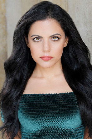 Vered Blonstein as Isabelle