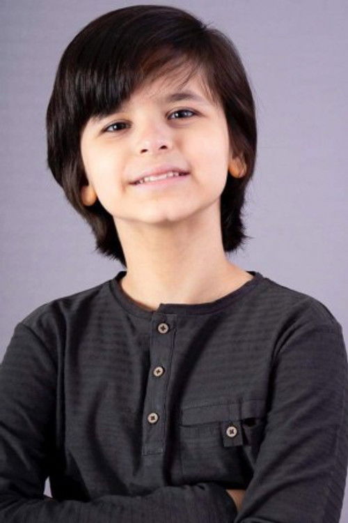 Matheus Dantas as Fabinho