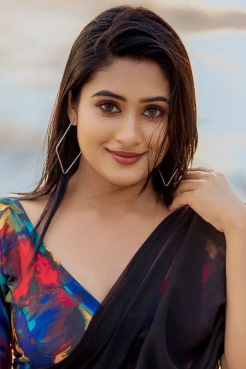 Devika Satheesh as Andrea / Mahalaskhmi