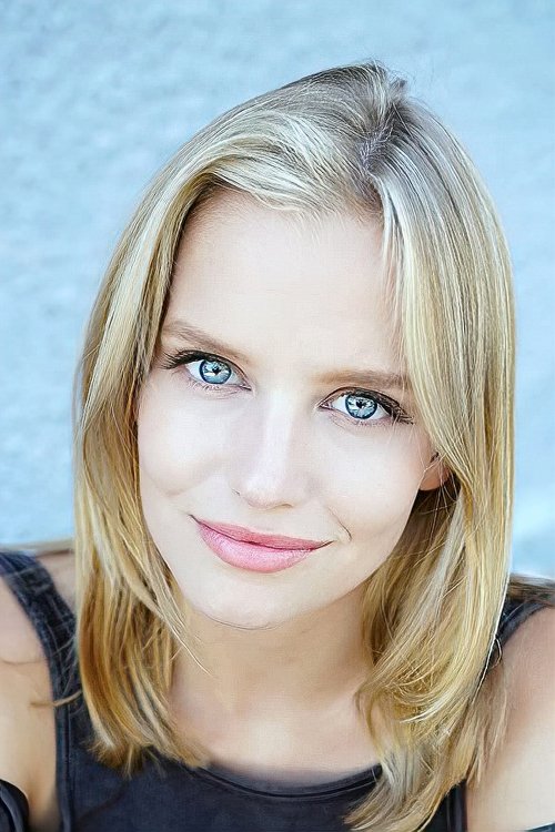 Alexis Clayton as Jocelyn