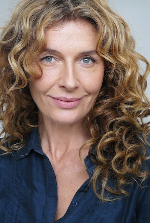 Ingrid Park as Beverley Smith