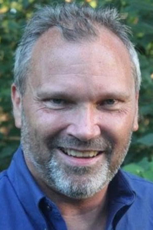 Robert Babcock as Frank Gorman