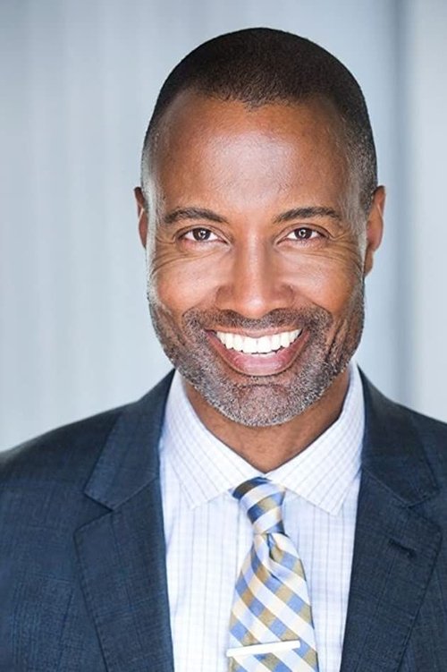 Lowell Deo as Reggie Ray