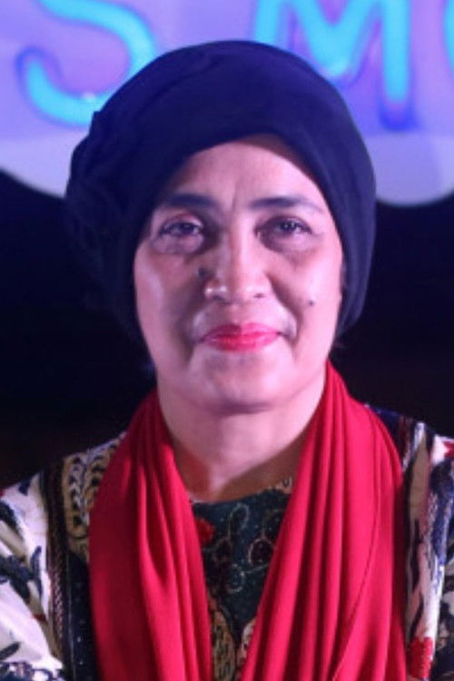 Ferina Widodo as Ibu RT
