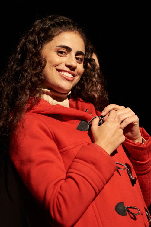 Delfina Jorge as Julia Quislín