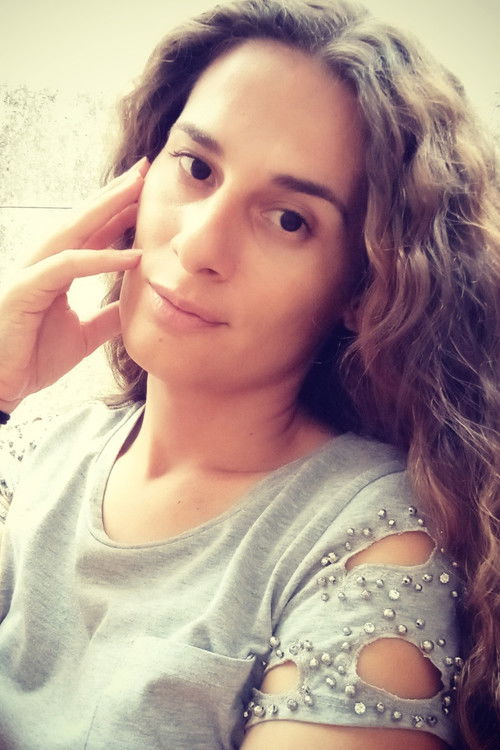 Anne Regina as Lúcia