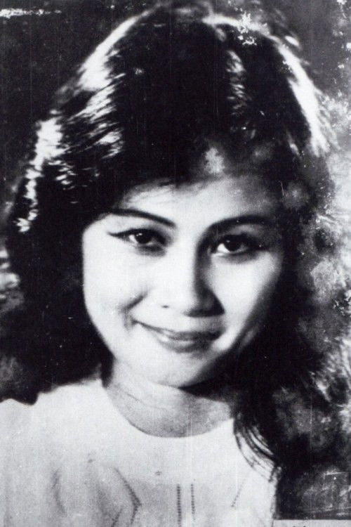 Tuệ Minh as Hoa
