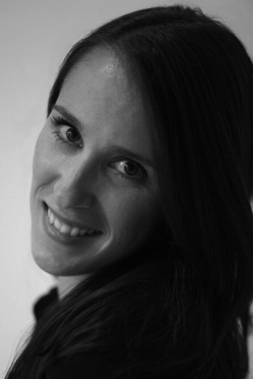 Itziar Mendizabal as Lady Mary Lygon / Hungarian Dance