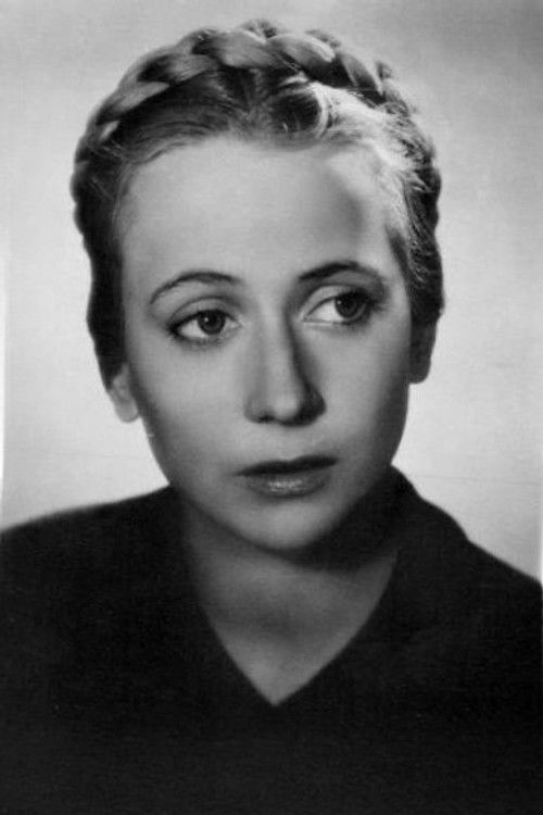 Renée Faure as Maître Surville