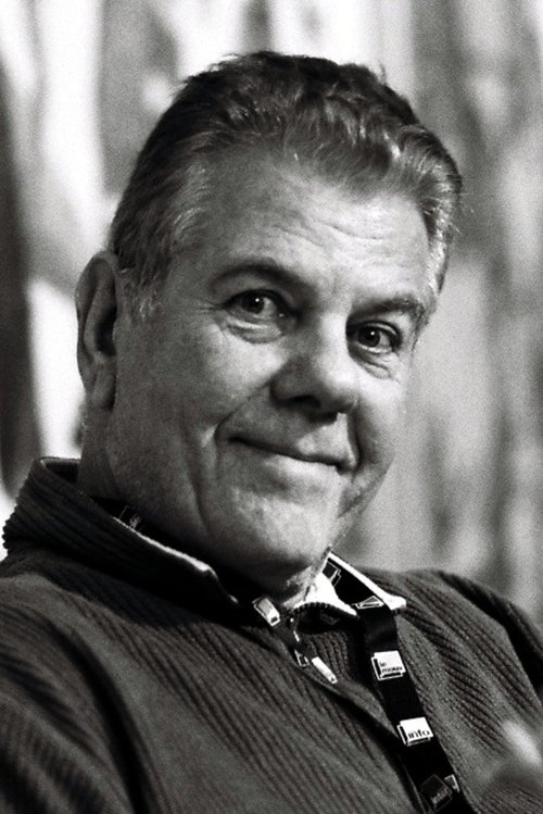 Jean-Claude Bourret as Journaliste télé