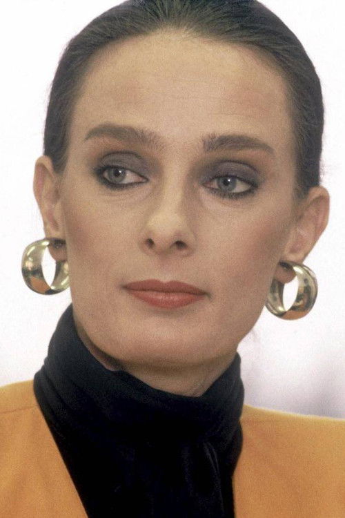 Maria Melin as Vääpeli Körmyn vaimo