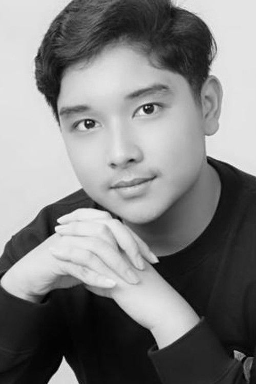 Rafael Armando as Bobby