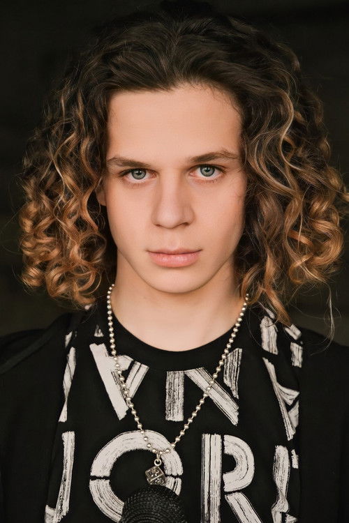 Erik Panich as Romka