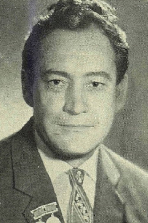 Alty Karliyev as пастух Дурды / врач Кадам