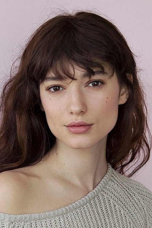 Andrea Tivadar as Eleonor