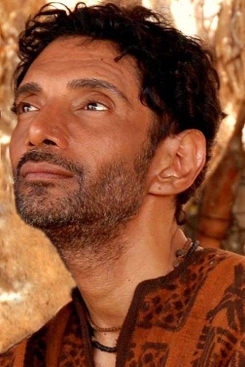 Pablo Padilla as Hermes