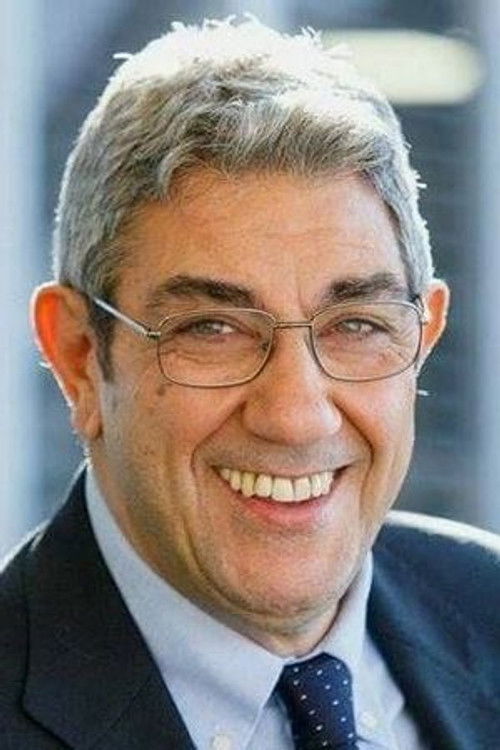 Giuseppe De Rosa as Proprietario ristorante