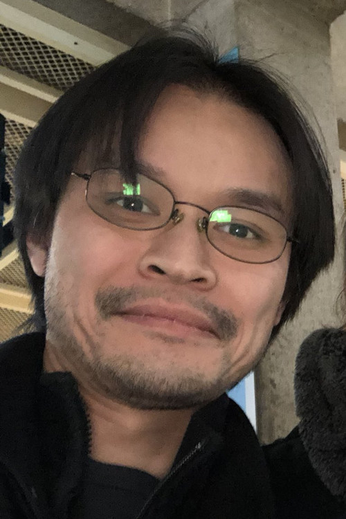 Phanat Pak as Ash le Farmeur