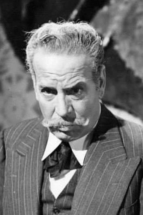 Julio Villarreal as Don Carlos Peñafiel