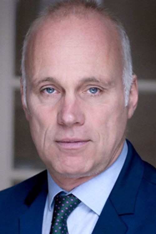 Eric Aubrahn as Chief Warrant Officer Robin (voice)