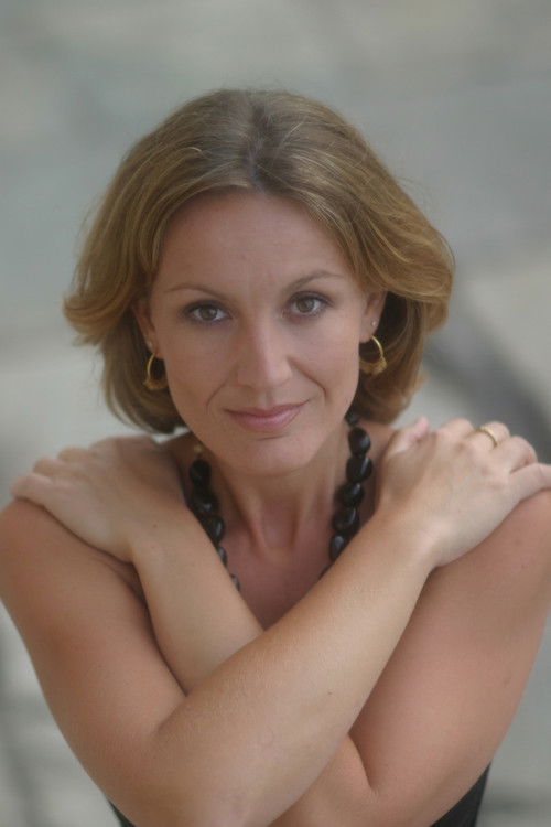 Michelle Canniccioni as La Baronne