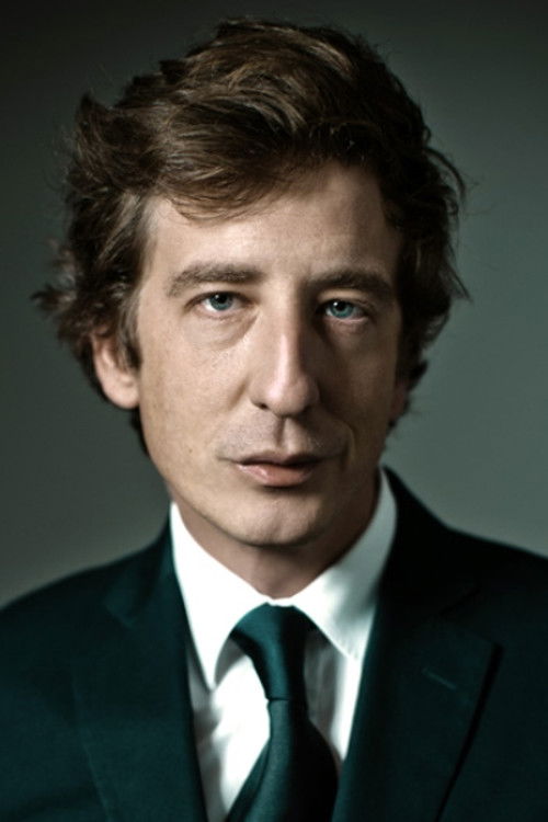 Charles Georges-Picot as Le client parfum toilettes