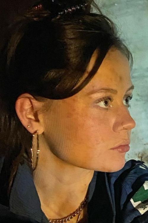 Cleo Duivelshof as Girl in the juvie