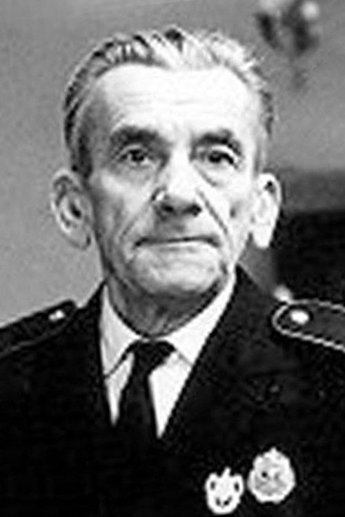 Josef Kolb as Pokorný