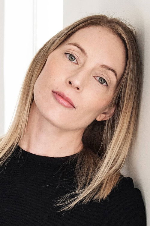 Melinda Joan Reed as Bonnie Elliot (segment "Stray")