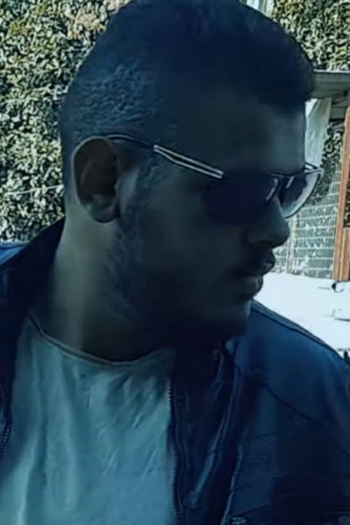 Abdallah Ali as Abdallah