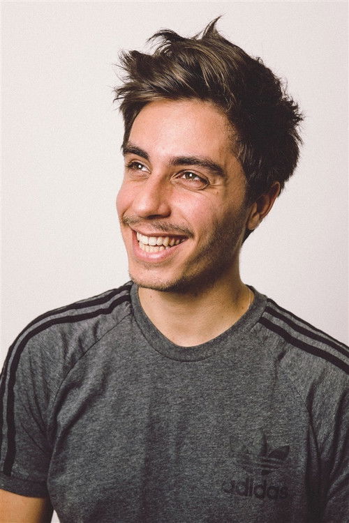 Martin Darondeau as Serveur bowling