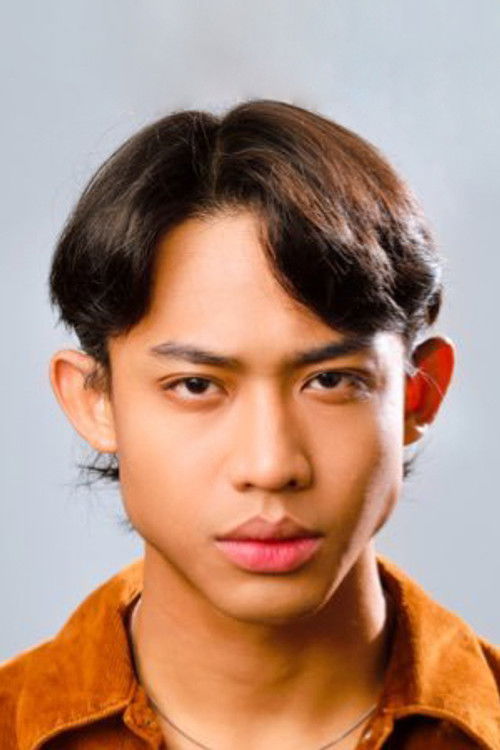 Amirul Aiman as Fakhri