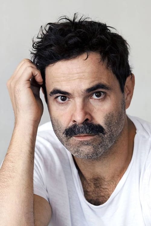 Andreas Döhler as King Armin