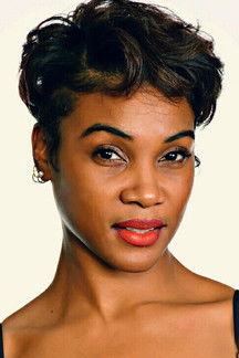 Nastashia Fuller as Nadia Rose