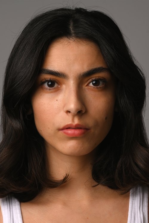 Oumaïma Barid as Leila