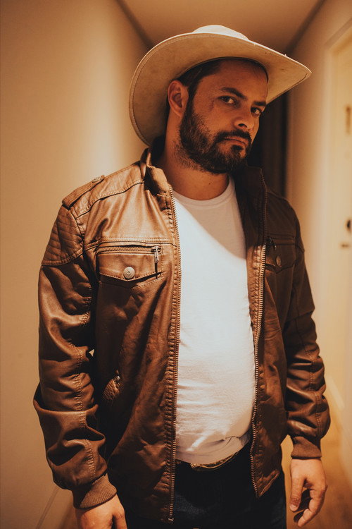 Adriano Arbool as João Lopes de Arruda