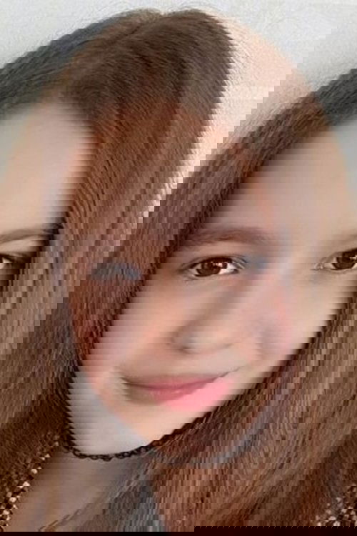 Yuna van Berk as Hanna Birnstein