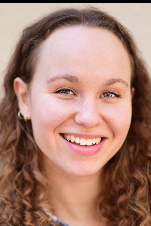 Sage Spielman as Blonde