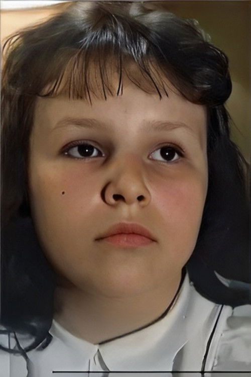 Aleksandra Zakharova as Masha