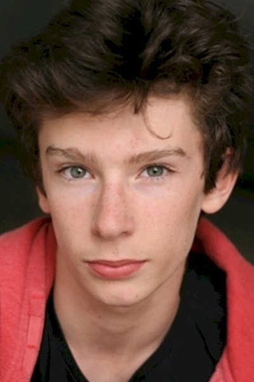 Théo Gross as Aubin