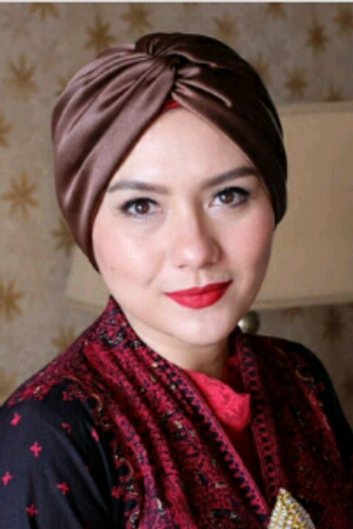 Viona Rosalina as Ratih