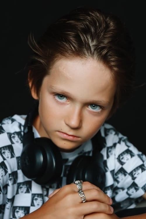 Gleb Kulakov as Vanya