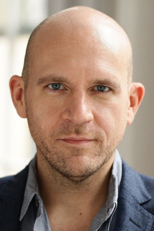 Matthew McCurdy as Tom Walsh