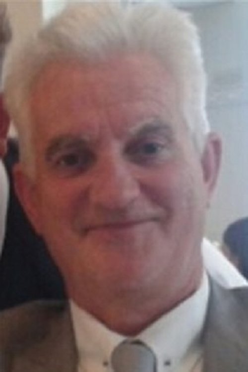 Paul Jaynes as Richard Arnott