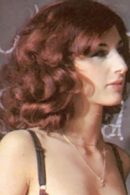 Soraya Athigi as Ilona