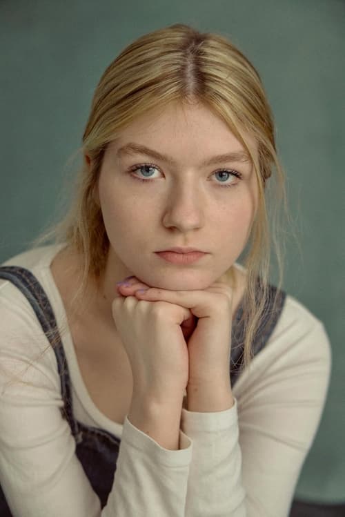 Florence Baker as Ragna