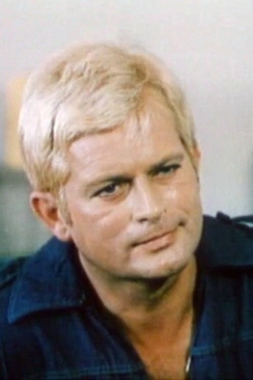 Karl Zugowski as Ричард Брук, актьор